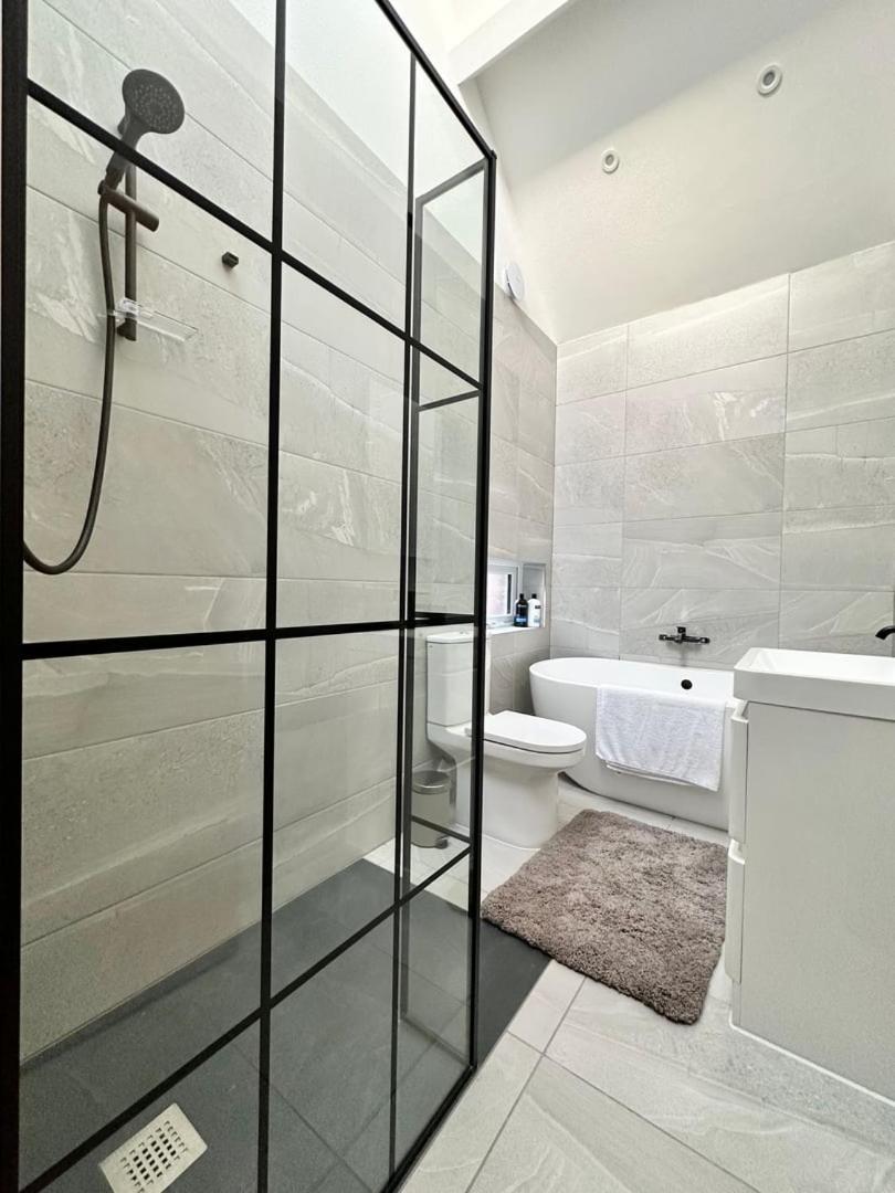 Luxury Duplex City Centre Apartment Лидс Экстерьер фото