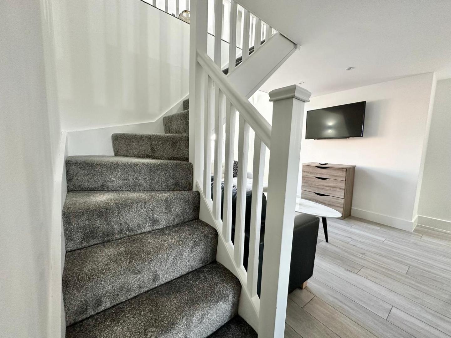 Luxury Duplex City Centre Apartment Лидс Экстерьер фото